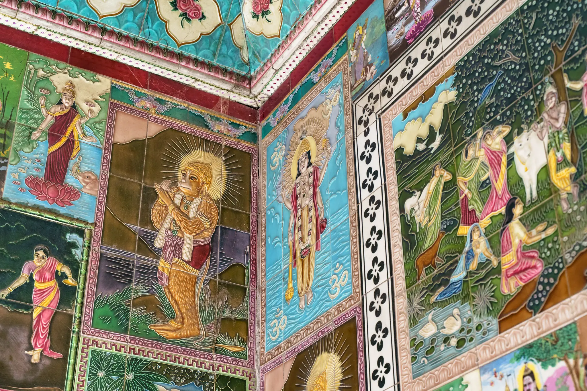 Indian Gòds and Japanese Majolica — frame 5